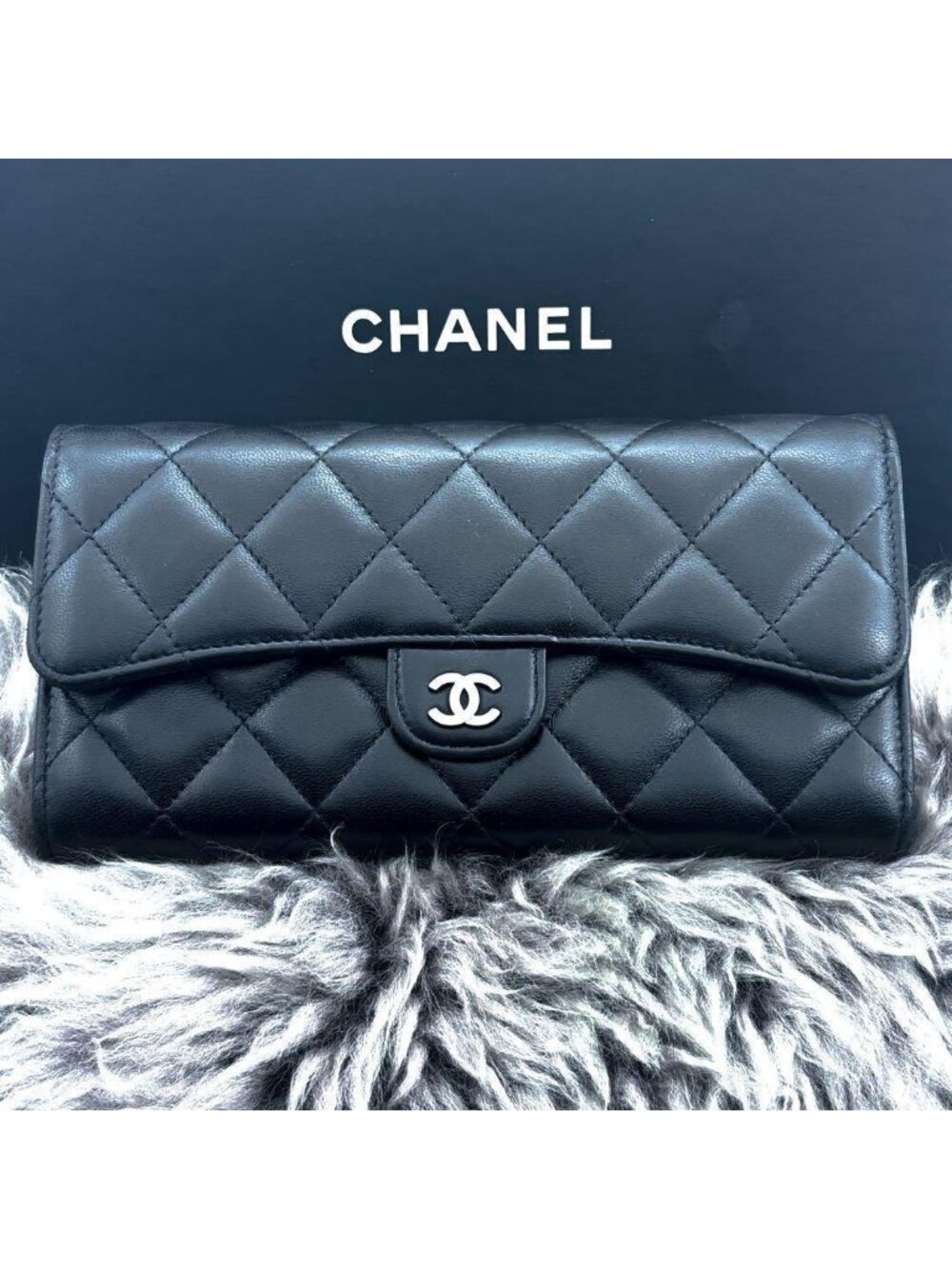 ★SOLD★ Chanel New Wallet Quilted Classic Flap Handbag - Picture 4 of 15